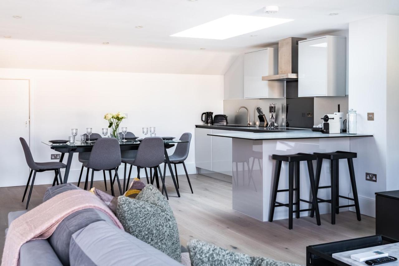 Queensberry Place By Stayo Londra Exterior foto